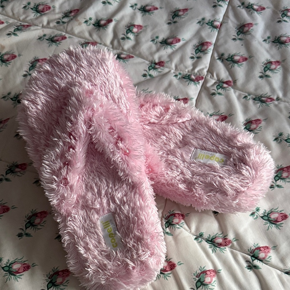 Capelli of New York Soft Pink Furry Slippers
